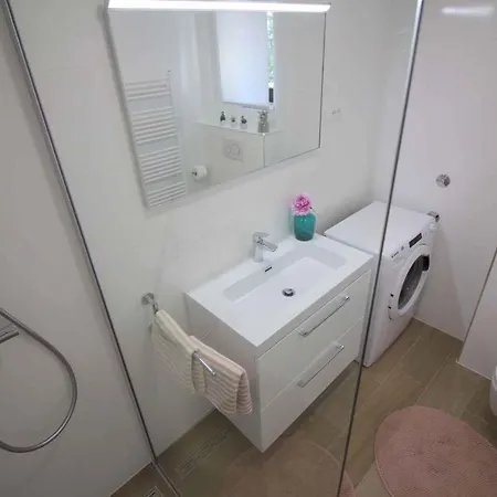 In Porec/istrien 40339 Apartman *